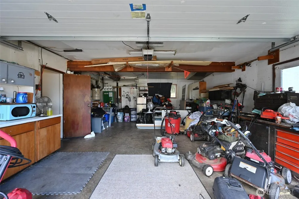 2907 SW 333rd St, Federal Way, WA 98023