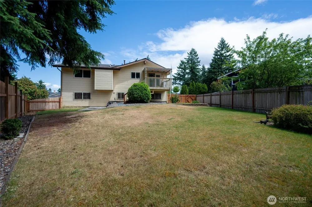 2907 SW 333rd St, Federal Way, WA 98023