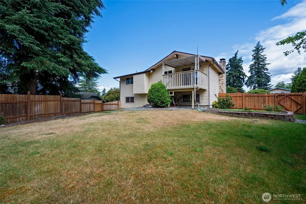 2907 SW 333rd St, Federal Way, WA 98023