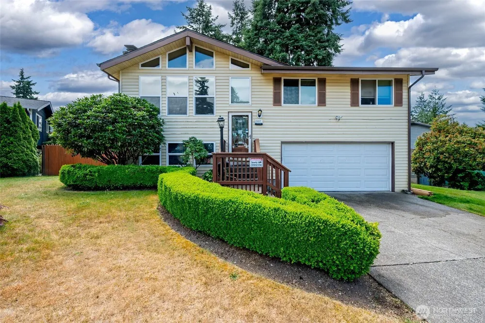 2907 SW 333rd St, Federal Way, WA 98023