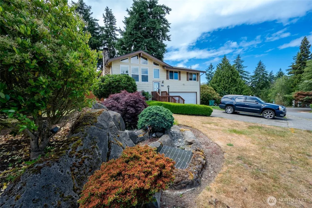 2907 SW 333rd St, Federal Way, WA 98023