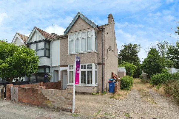 Brentwood Road, Grays, Essex, RM16, Essex