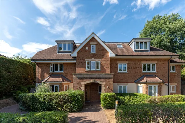 Park Lane East, Reigate, RH2