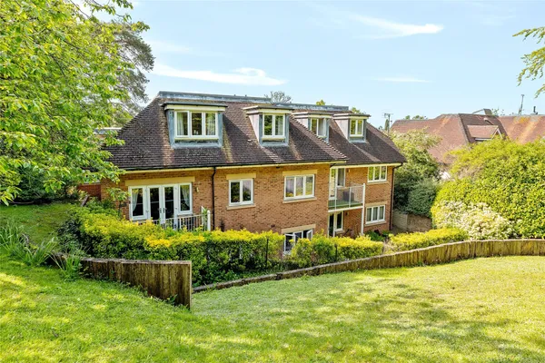 Park Lane East, Reigate, RH2