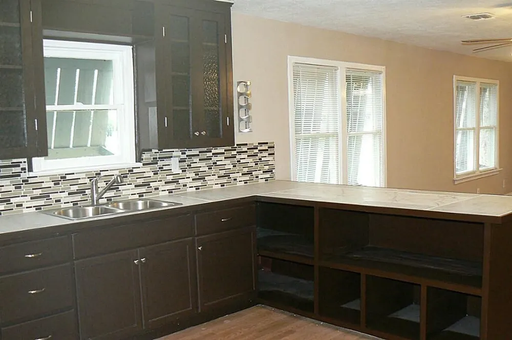 1110 E 27th St, Houston, TX 77009