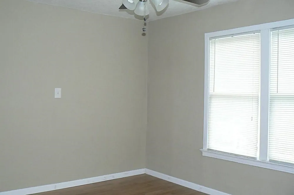 1110 E 27th St, Houston, TX 77009
