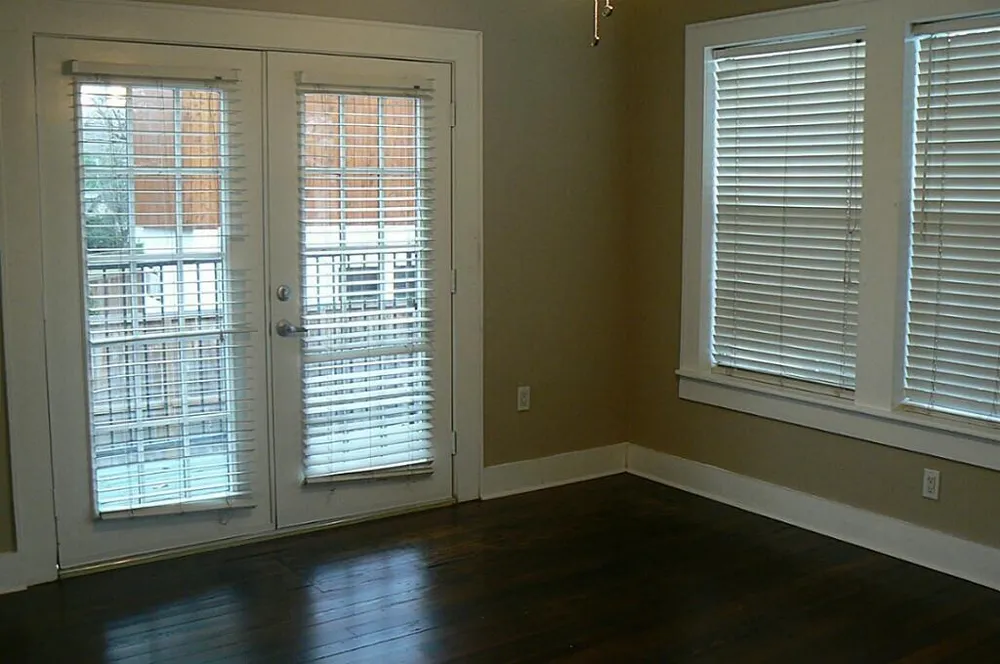1110 E 27th St, Houston, TX 77009