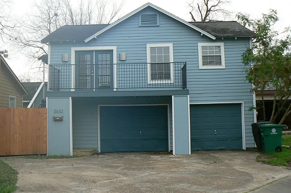 1110 E 27th St, Houston, TX 77009