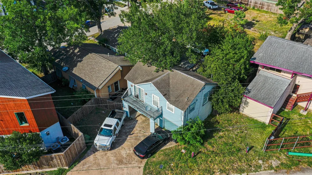 1110 E 27th St, Houston, TX 77009