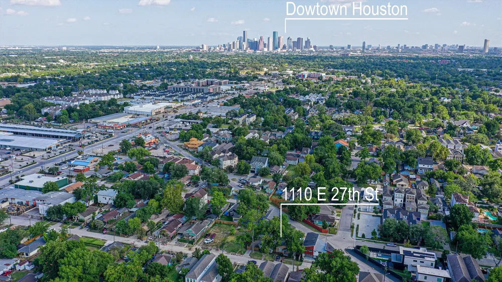 1110 E 27th St, Houston, TX 77009