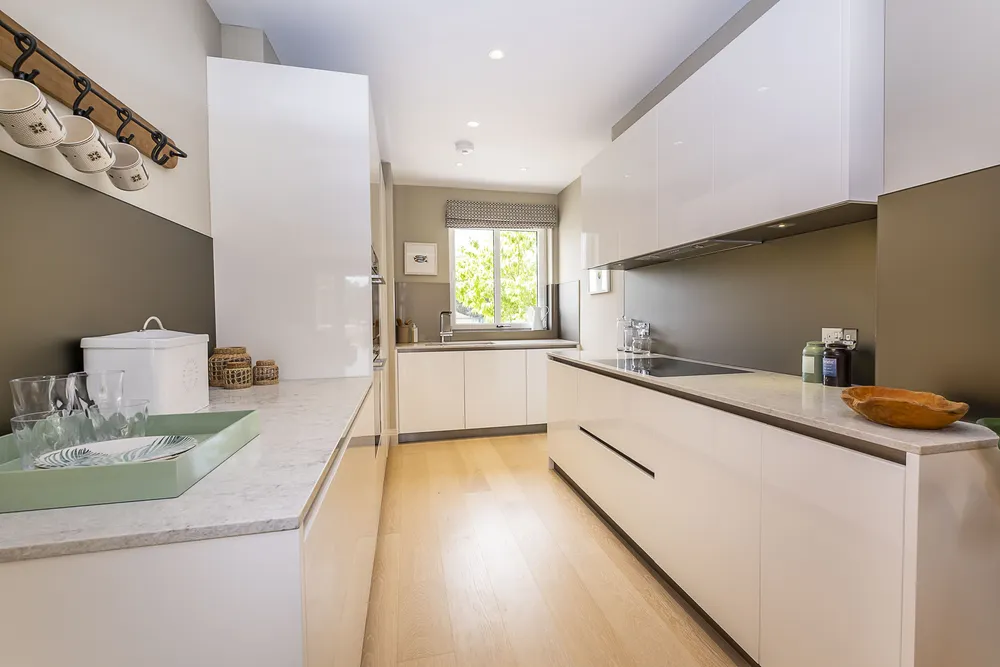 Broom Road, Teddington, TW11