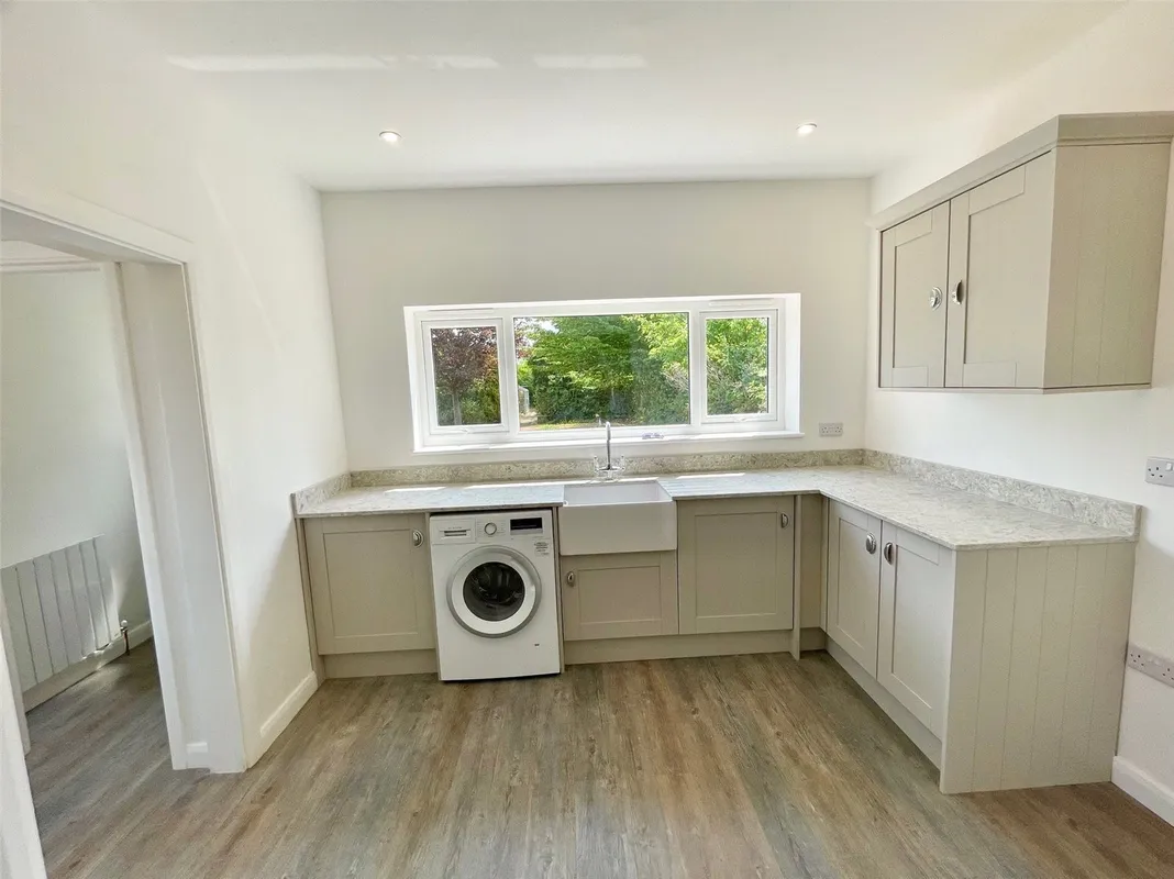 Thorndon Park Crescent, Leigh-on-Sea, Essex, SS9