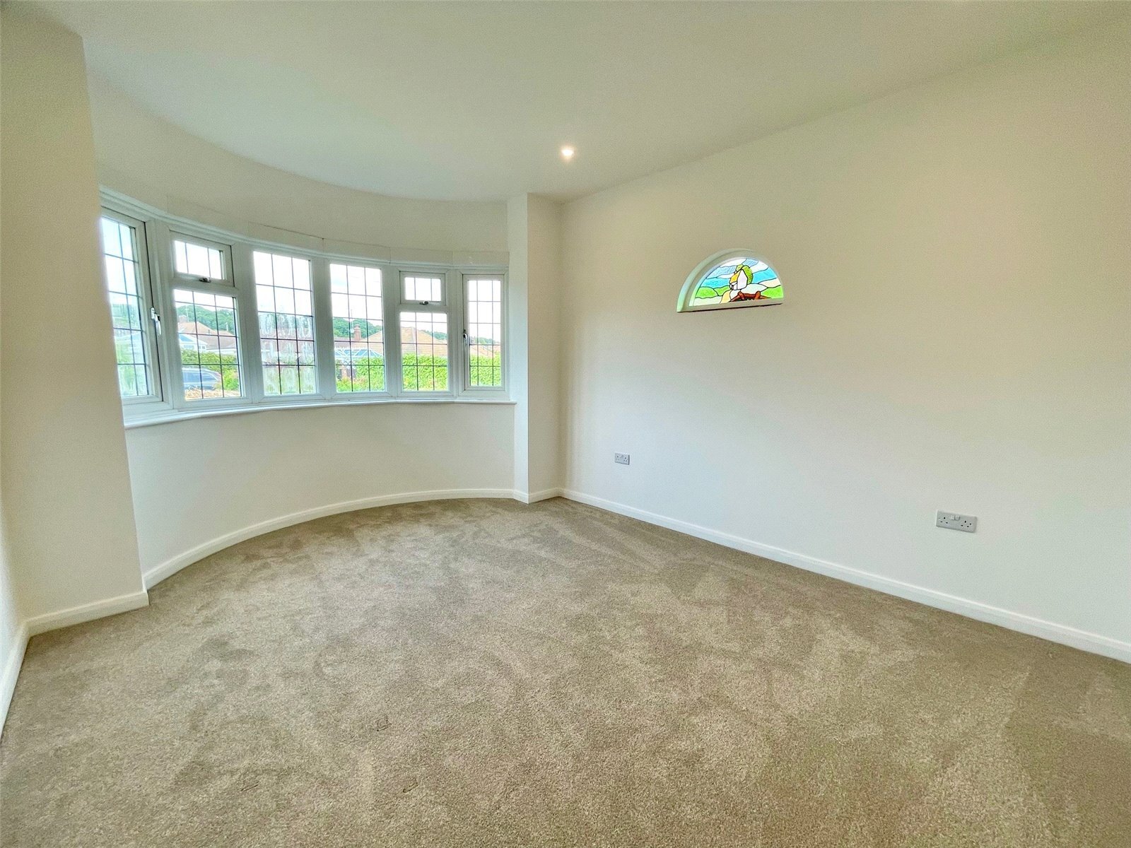 Thorndon Park Crescent, Leigh-on-Sea, Essex, SS9 Image 16