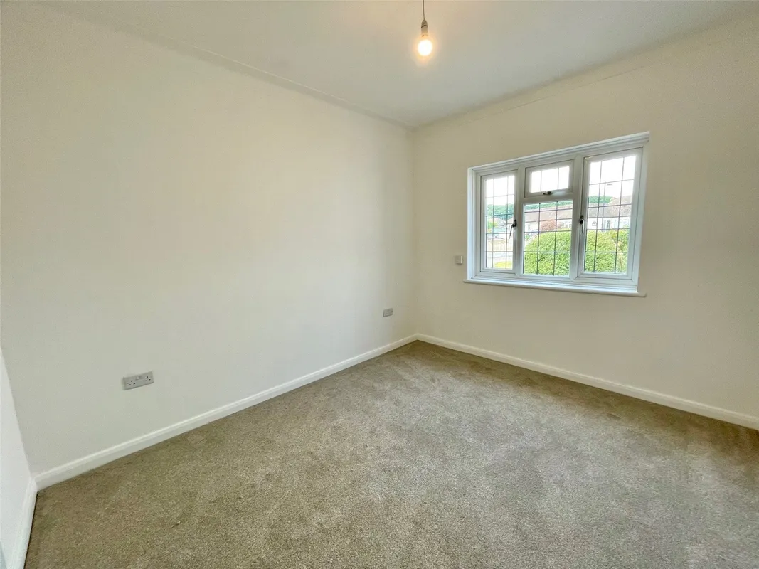 Thorndon Park Crescent, Leigh-on-Sea, Essex, SS9