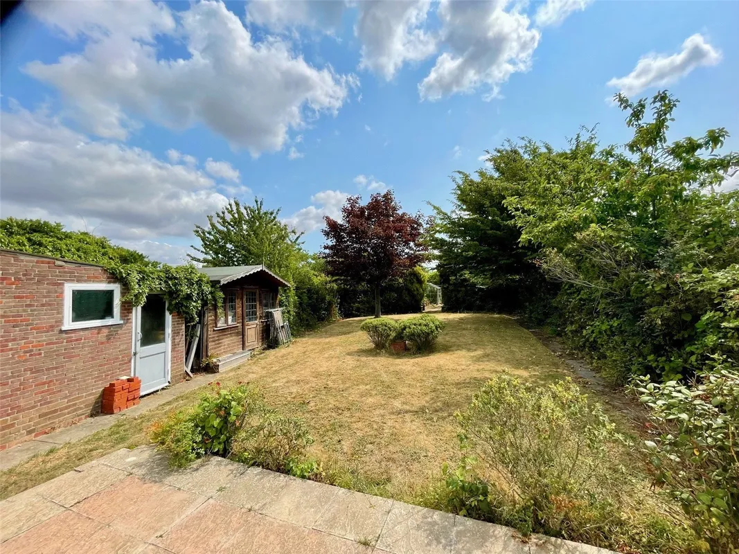 Thorndon Park Crescent, Leigh-on-Sea, Essex, SS9