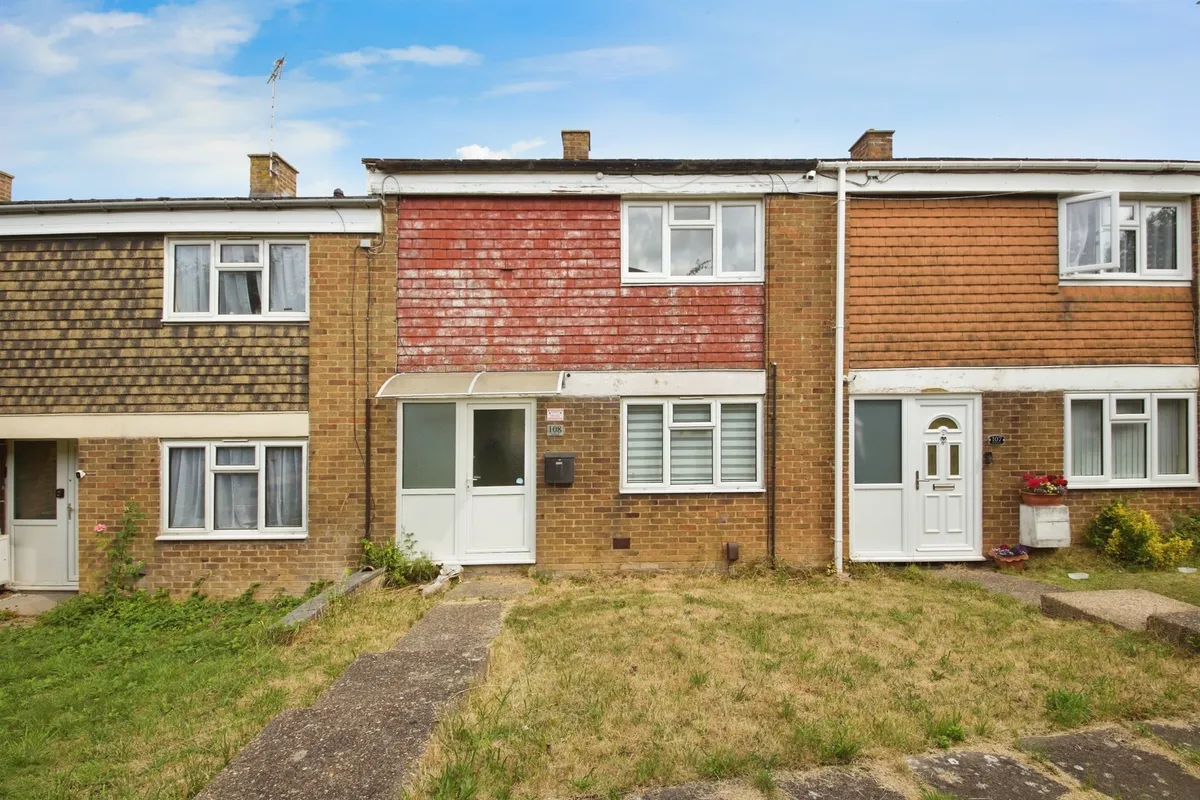 Rundells, Harlow