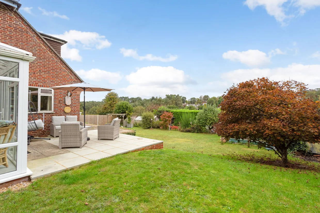 Steepways, Hindhead, GU26 photo 3