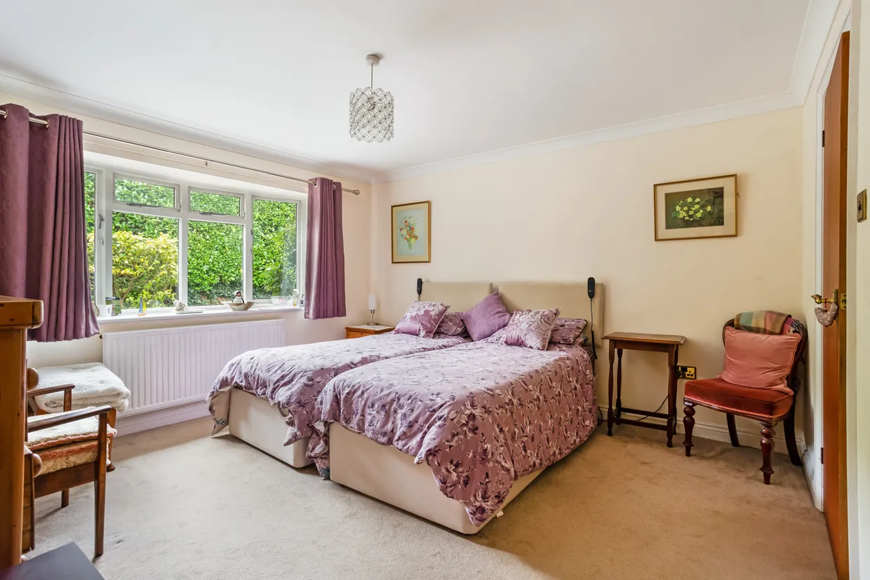 Steepways, Hindhead, GU26 photo 10