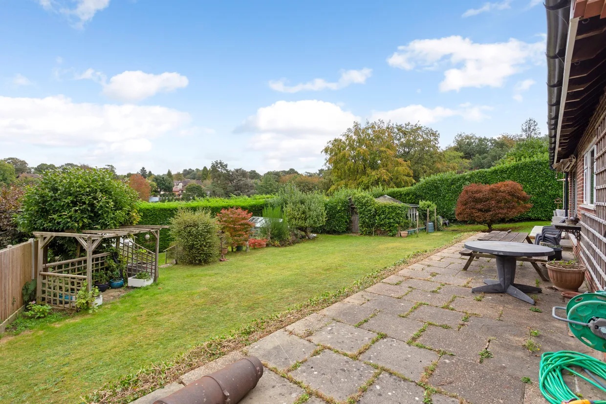 Steepways, Hindhead, GU26 photo 14