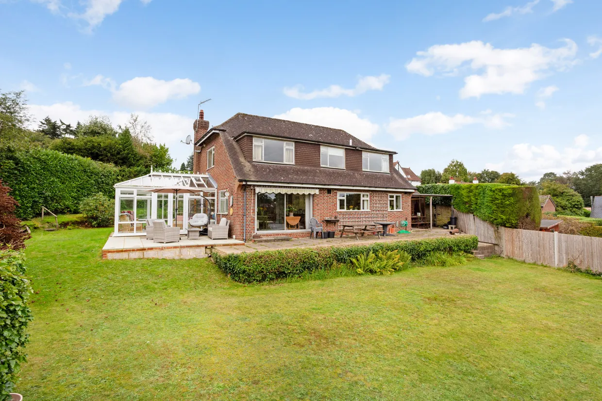 Steepways, Hindhead, GU26 photo 1