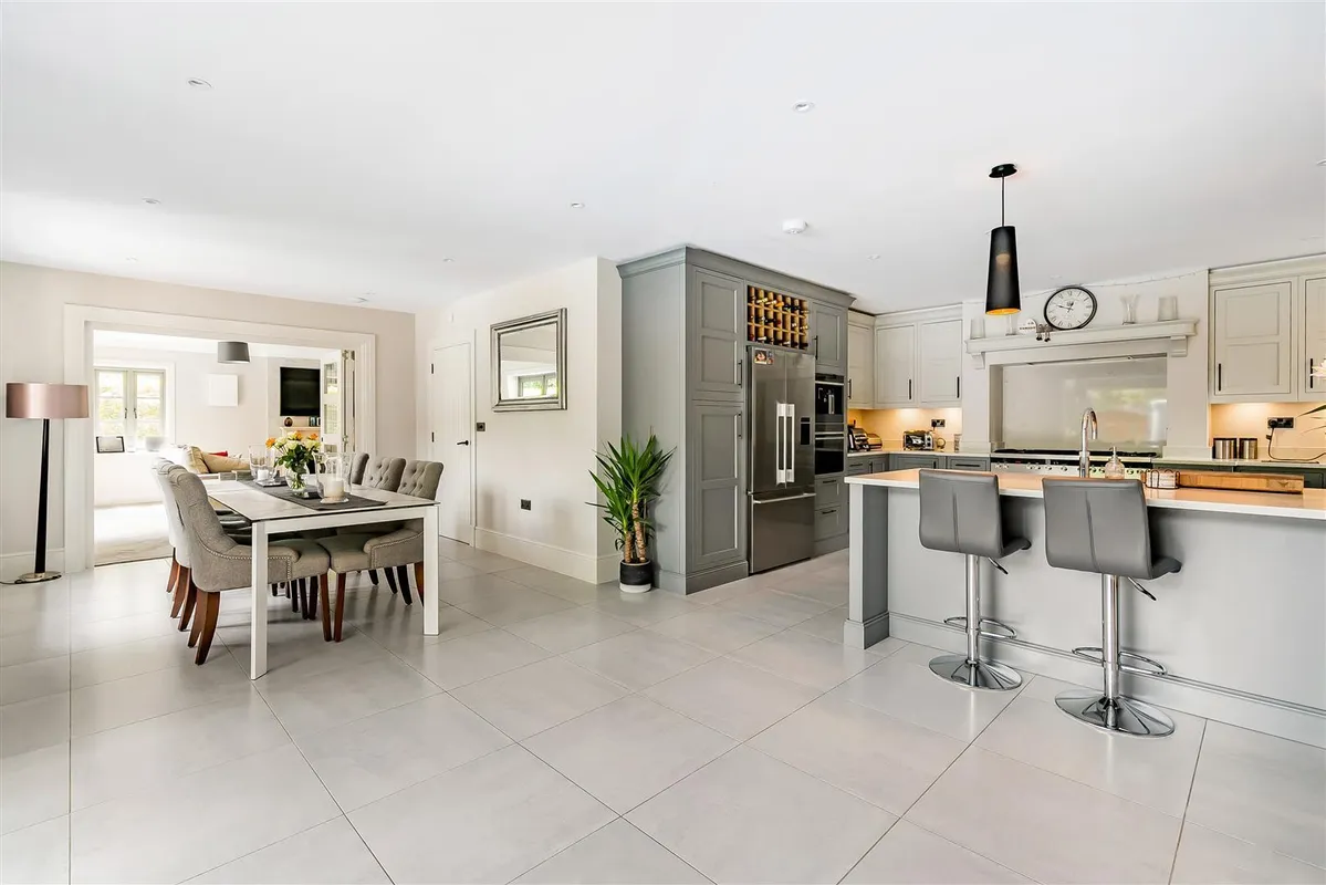 Ashlyns Grove, Berkhamsted