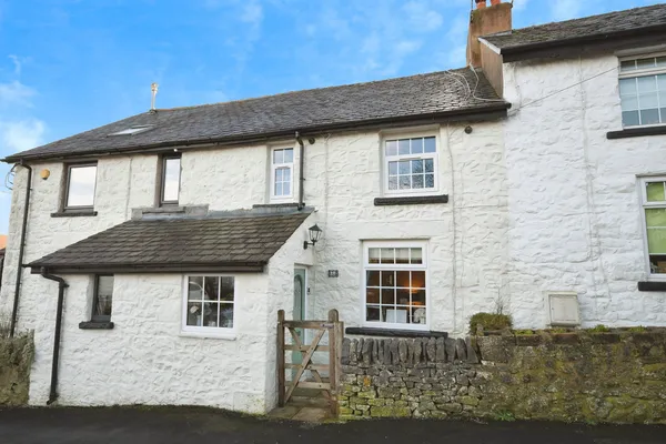 Fiddle Street, Buxton, Derbyshire, SK17