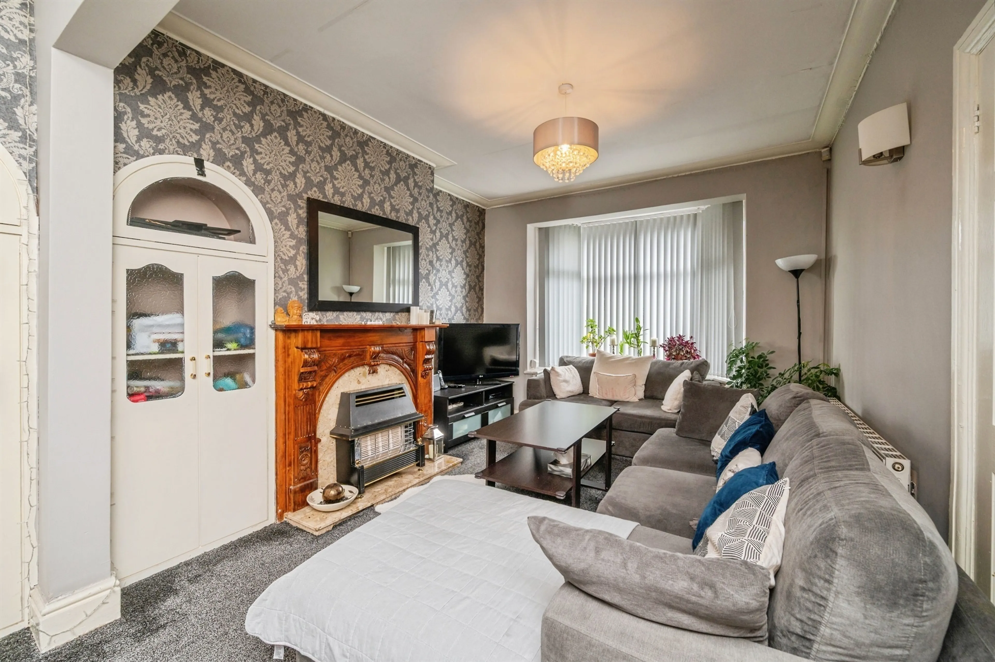 Property photo 0