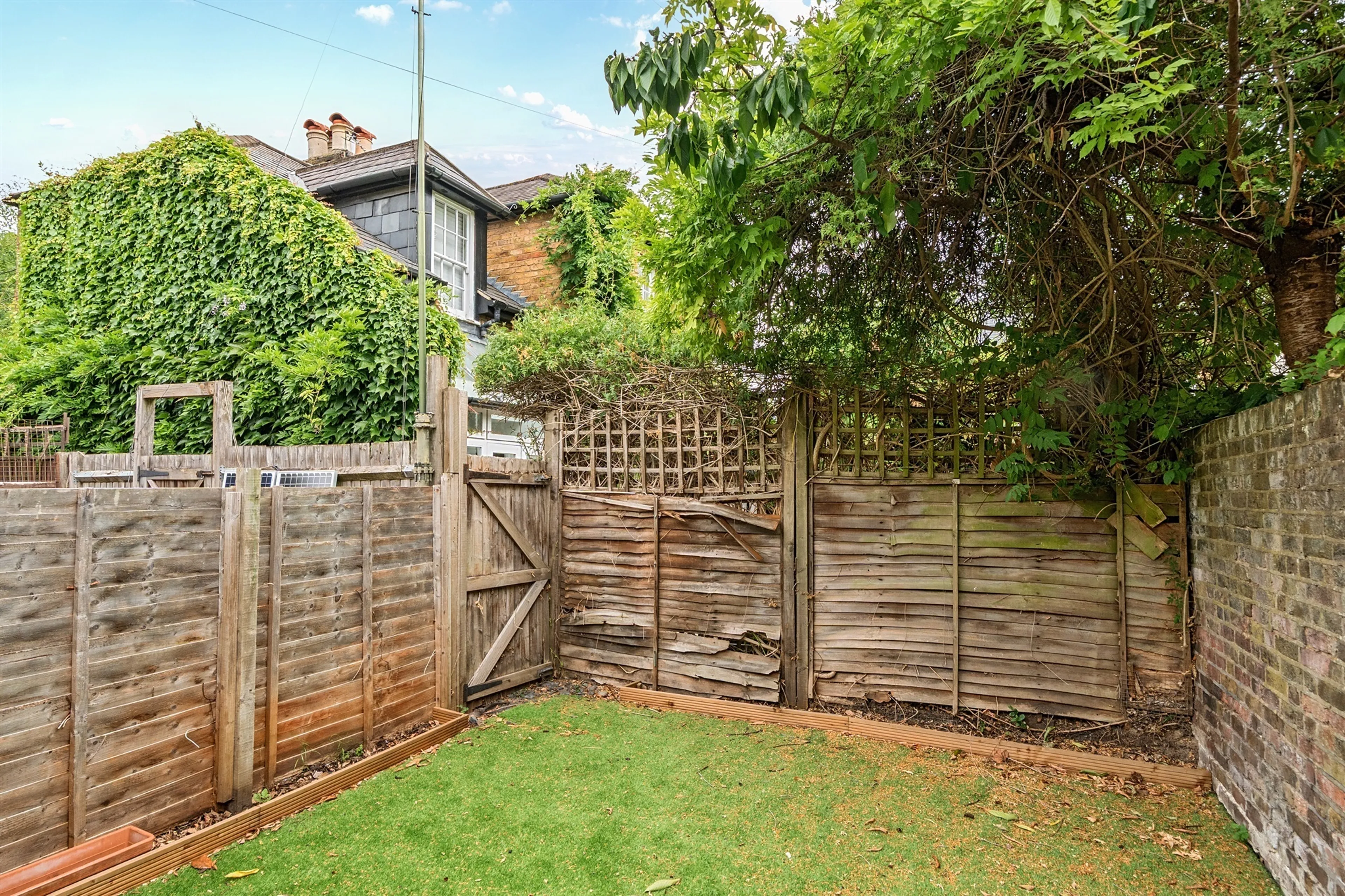Property at Chase Side, Enfield