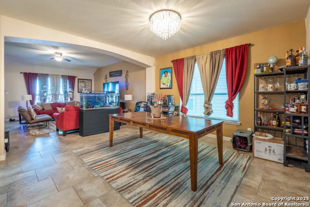 6215 Campfire Cove, Converse, TX 78109
