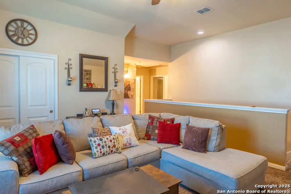 6215 Campfire Cove, Converse, TX 78109