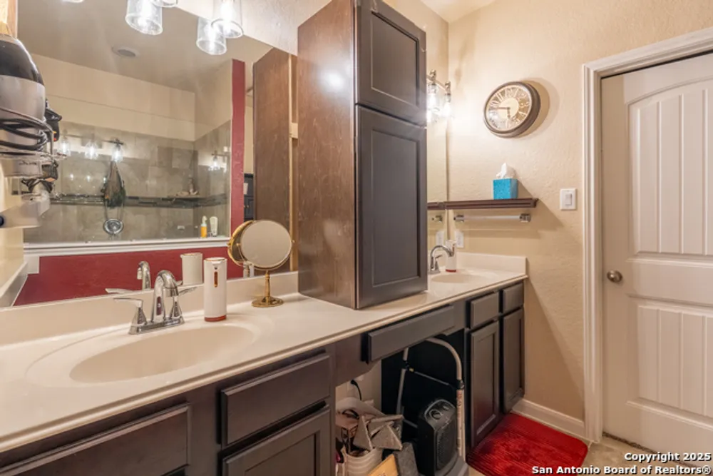 6215 Campfire Cove, Converse, TX 78109
