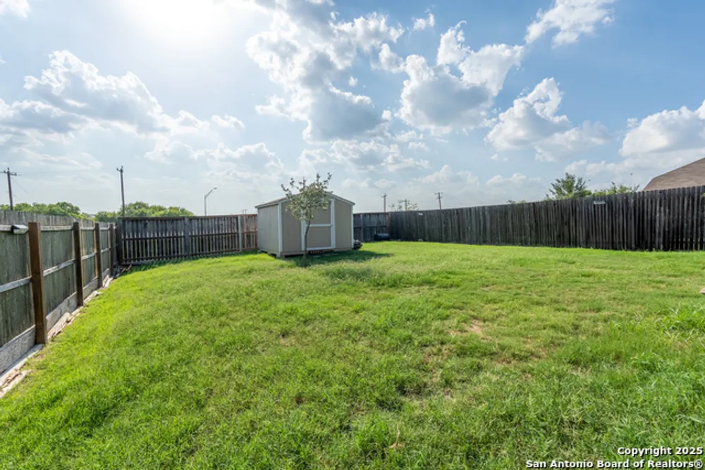 6215 Campfire Cove, Converse, TX 78109