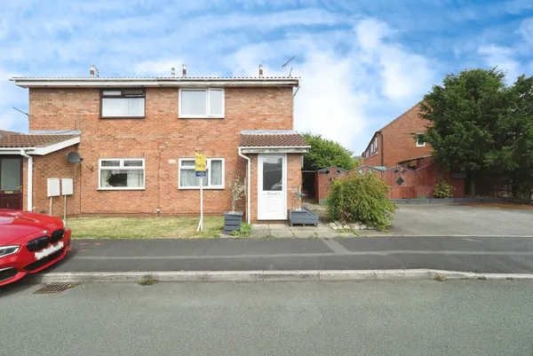 Dallow Crescent, Burton-on-Trent, Sta...