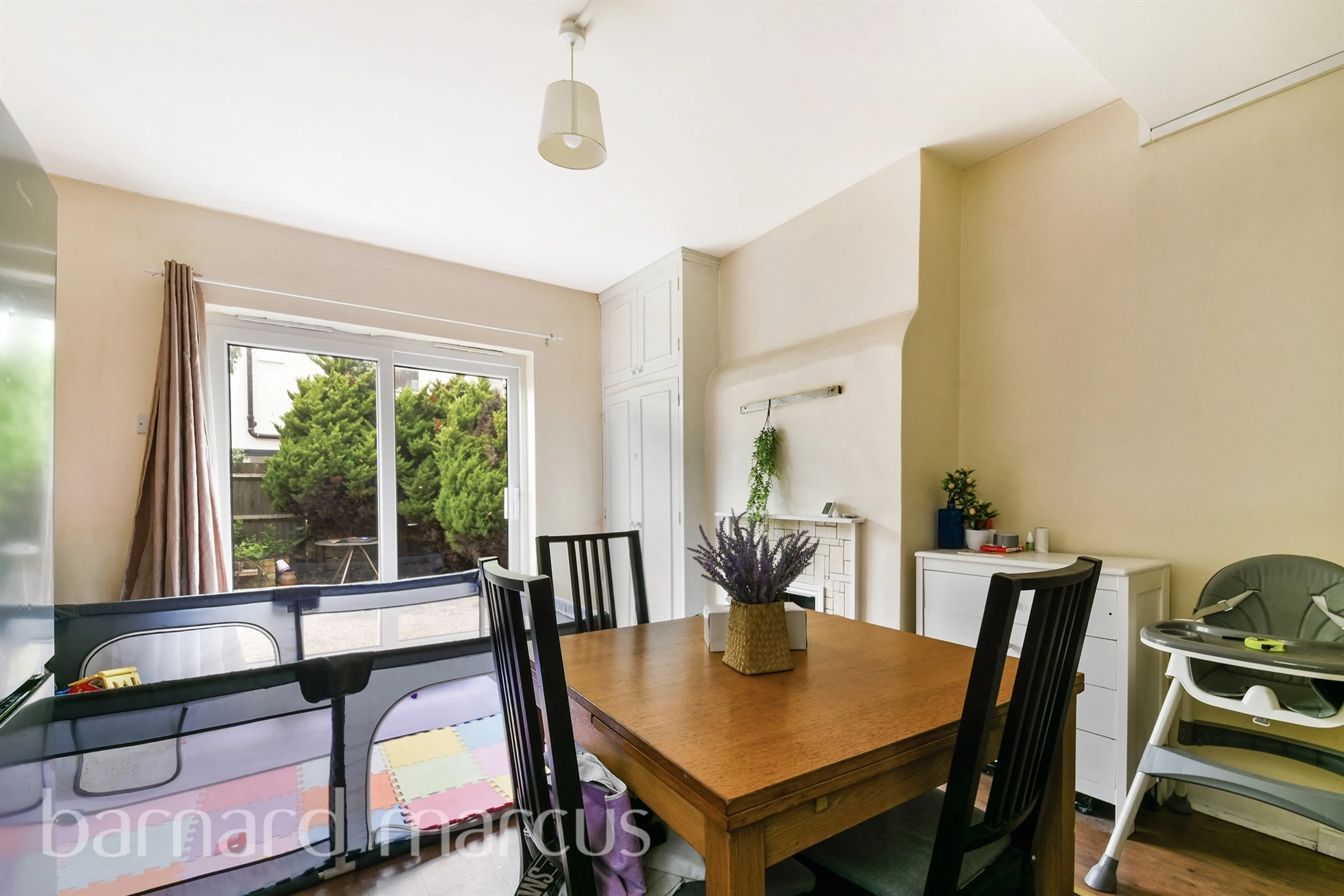 Property at Tynemouth Road, Mitcham