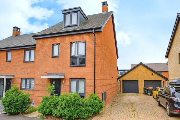Colosseum Drive, Houghton Regis, Duns...