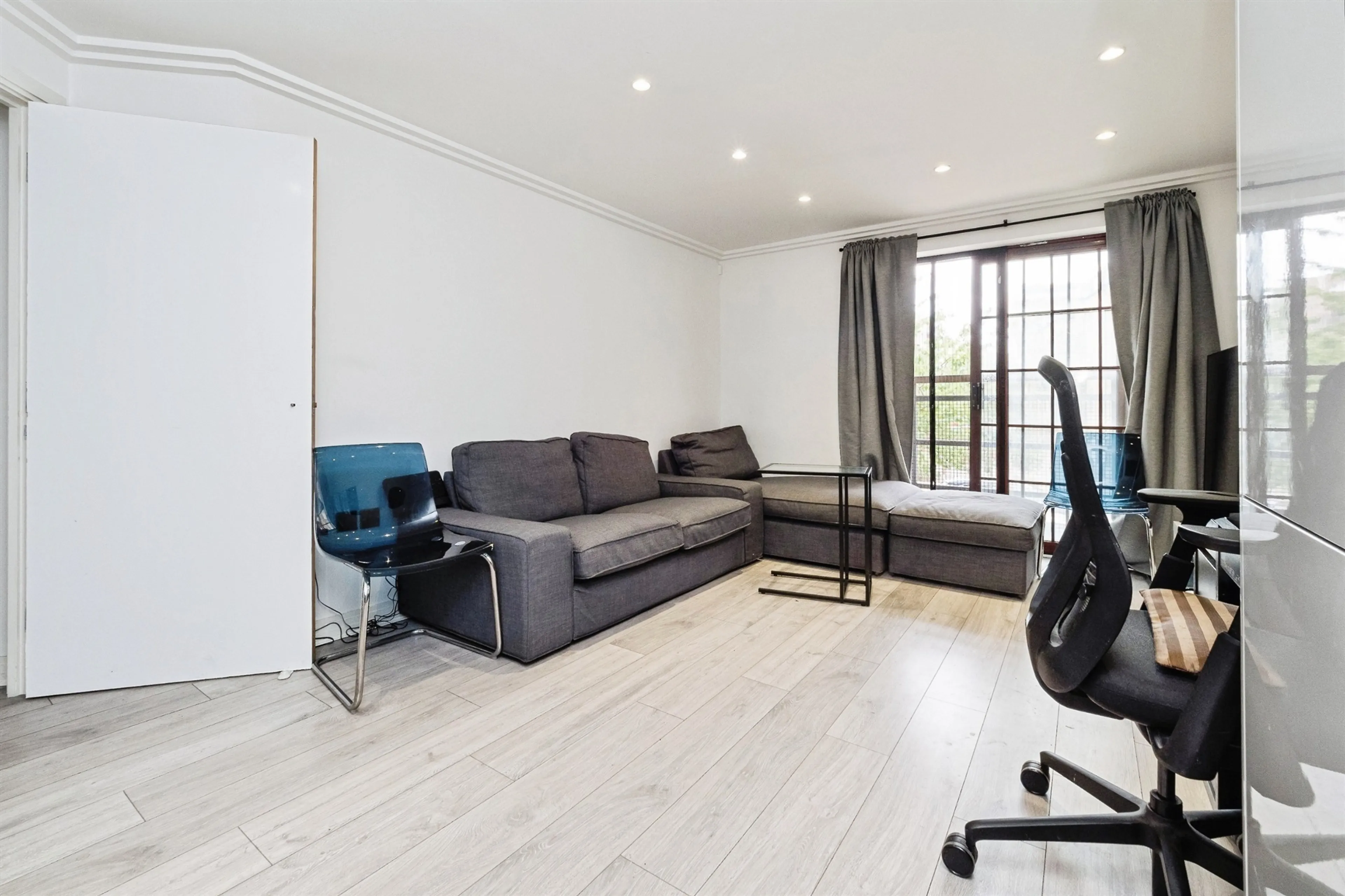 Property at Abbey Road, Barking