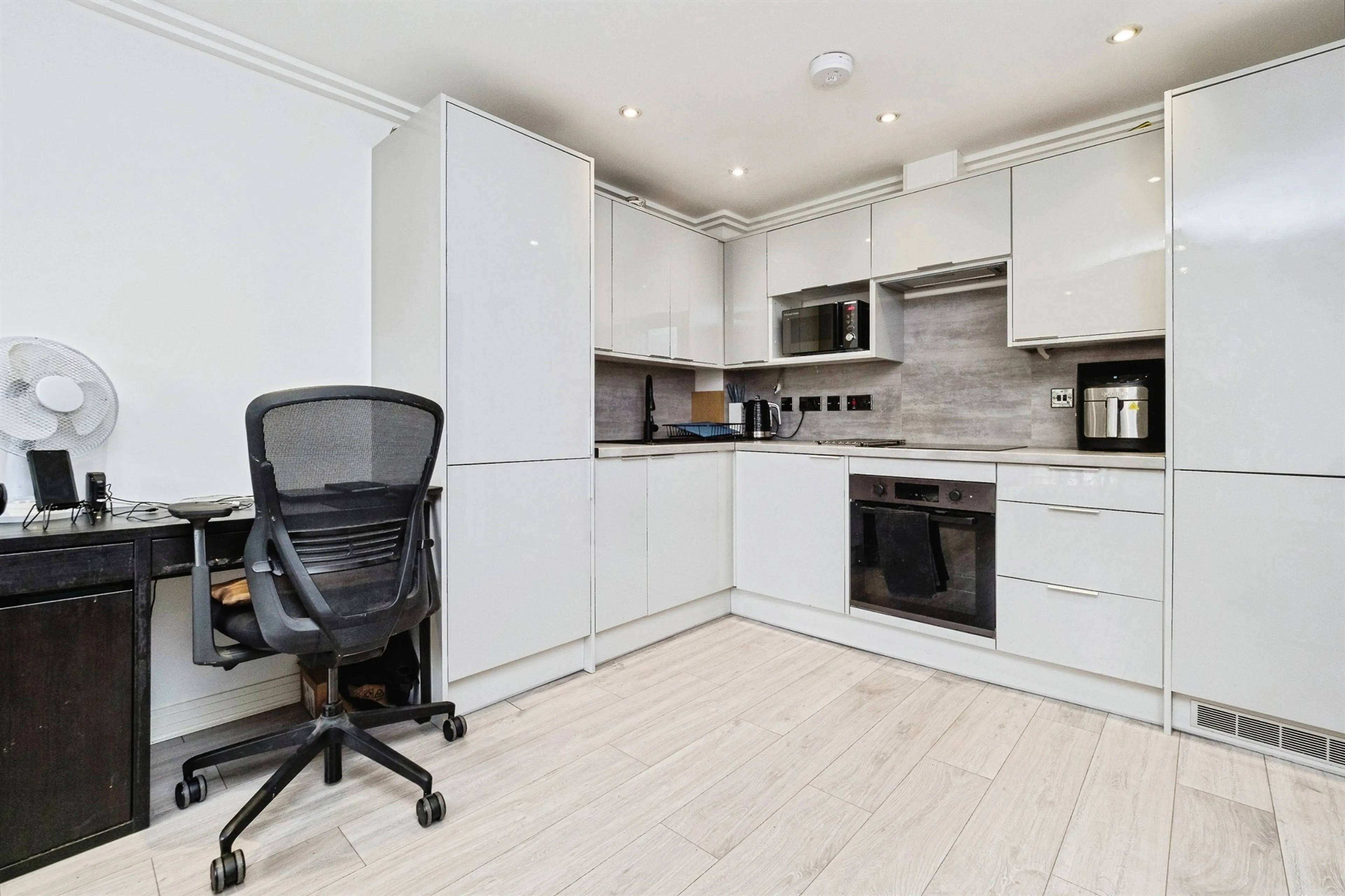 Property at Abbey Road, Barking