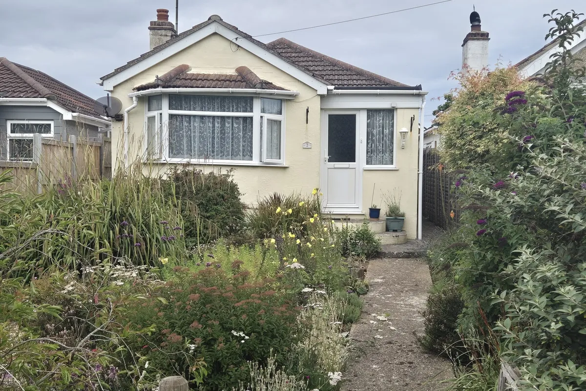Dovedale Gardens, Holland-On-Sea, Clacton-On-Sea