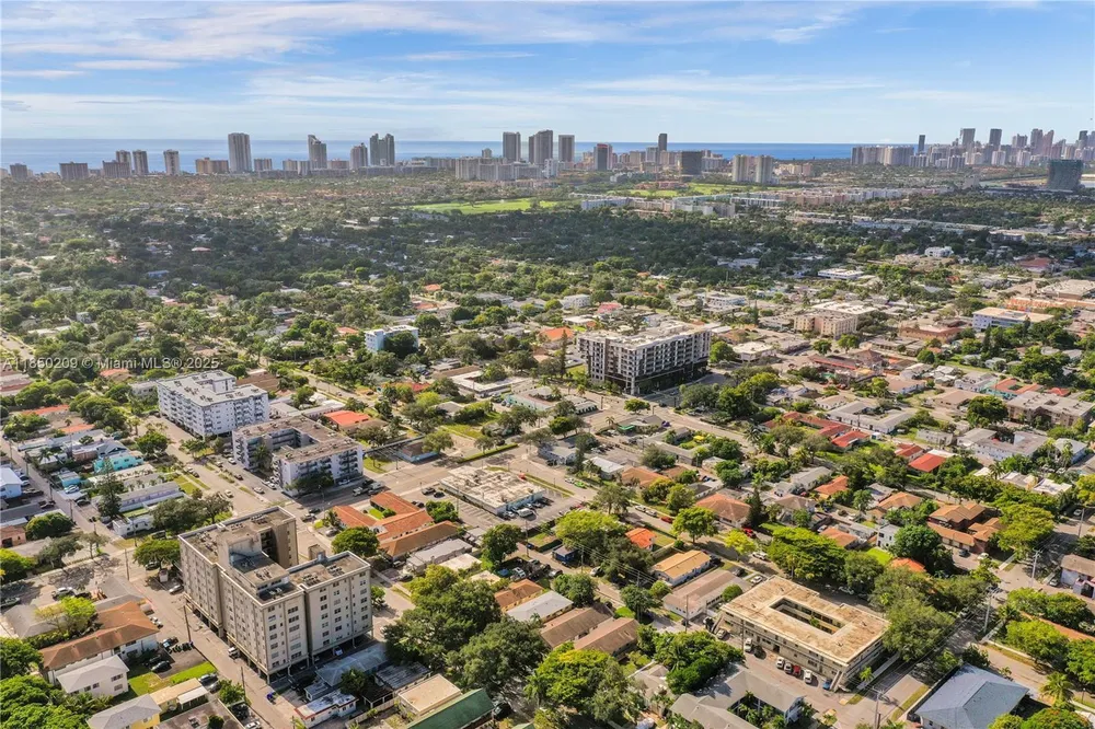 1811 Jefferson St, Hollywood, FL 33020