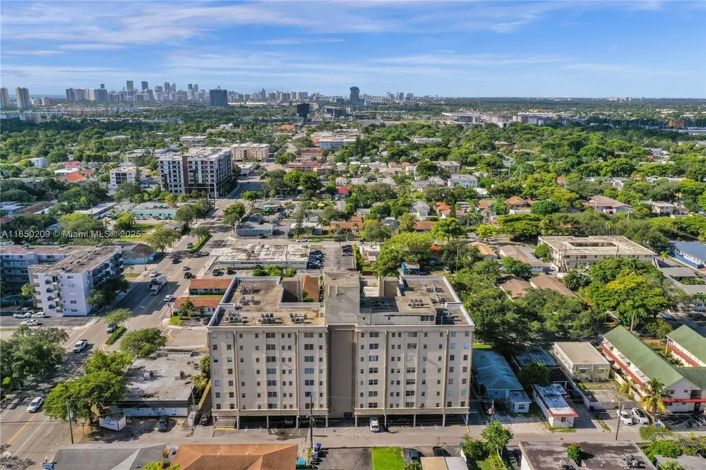 1811 Jefferson St, Hollywood, FL 33020