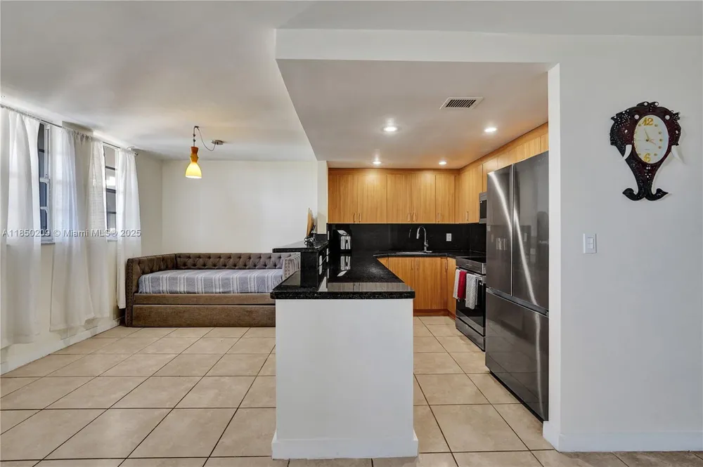 1811 Jefferson St, Hollywood, FL 33020