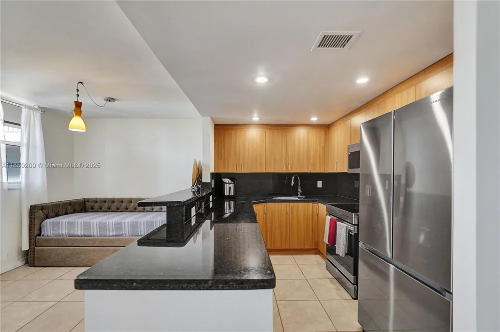 1811 Jefferson St, Hollywood, FL 33020
