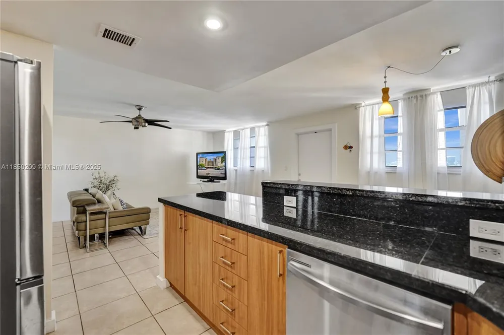 1811 Jefferson St, Hollywood, FL 33020