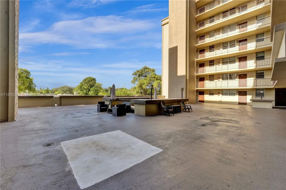 1811 Jefferson St, Hollywood, FL 33020
