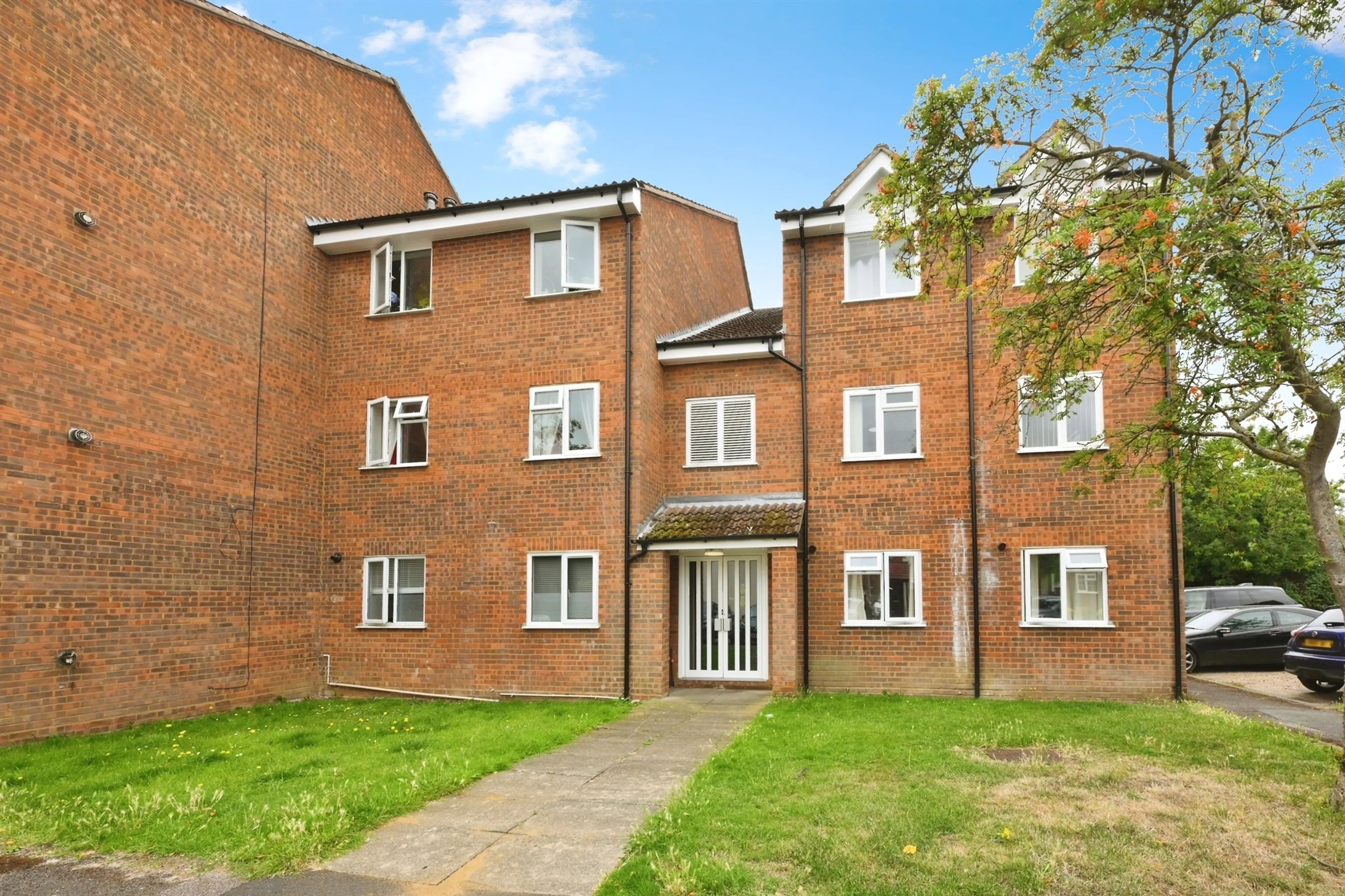 Property at Cranleigh Close, Cheshunt, Waltham Cross