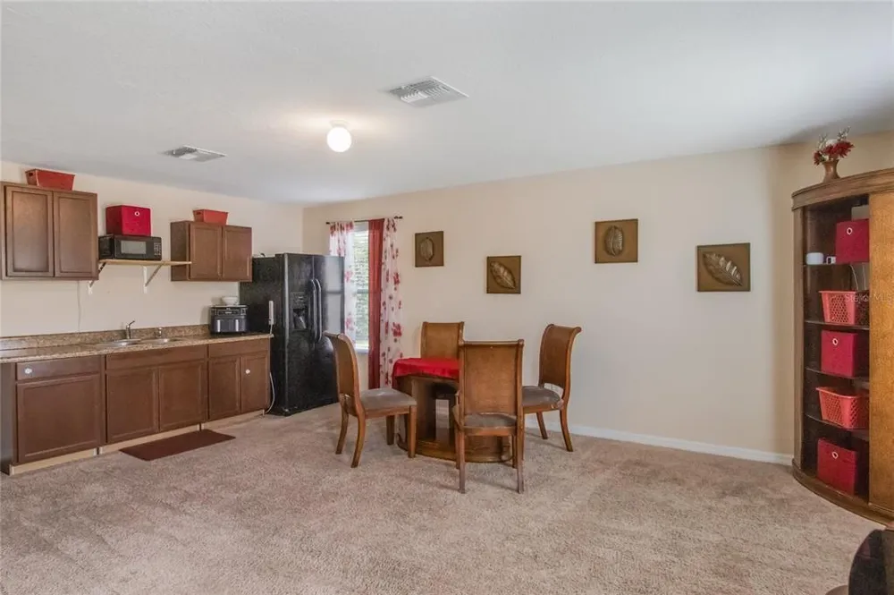 210 Lazy Willow Dr, Davenport, FL 33897