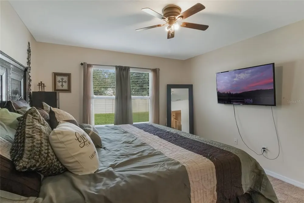 210 Lazy Willow Dr, Davenport, FL 33897