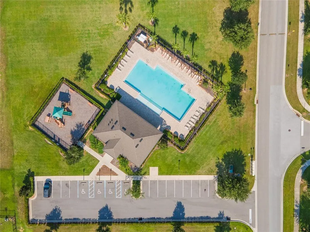 210 Lazy Willow Dr, Davenport, FL 33897