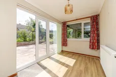 Hawthorn Way, Royston