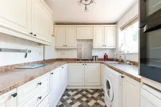 Hawthorn Way, Royston